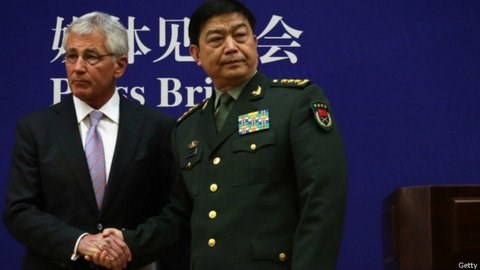 Thuong_Van_ToanChuck_Hagel_8_4_14